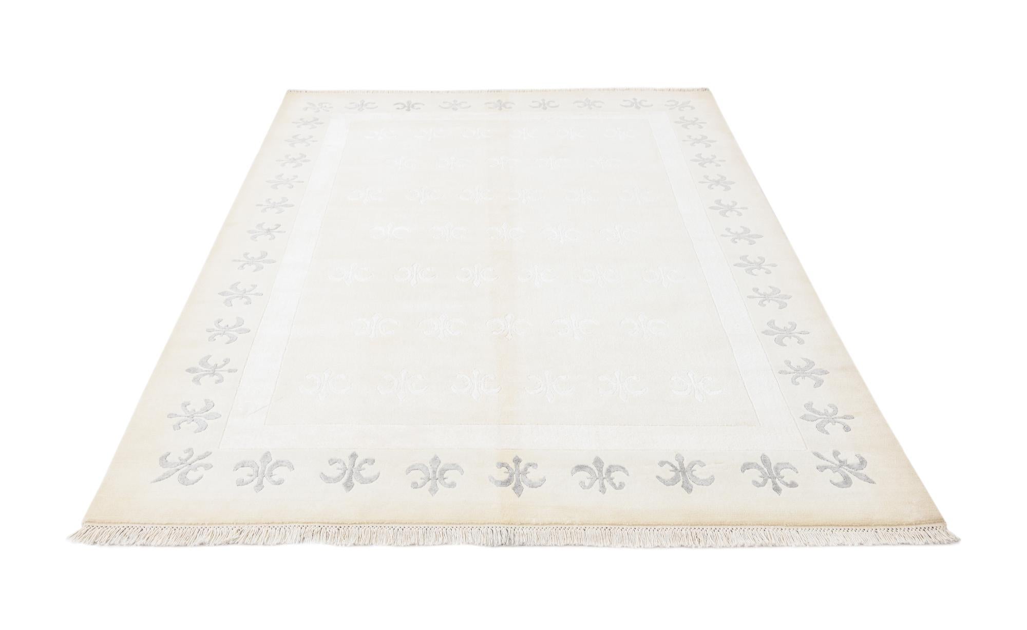 5' 8 x 8' Hand Knotted Darya Wool Rug