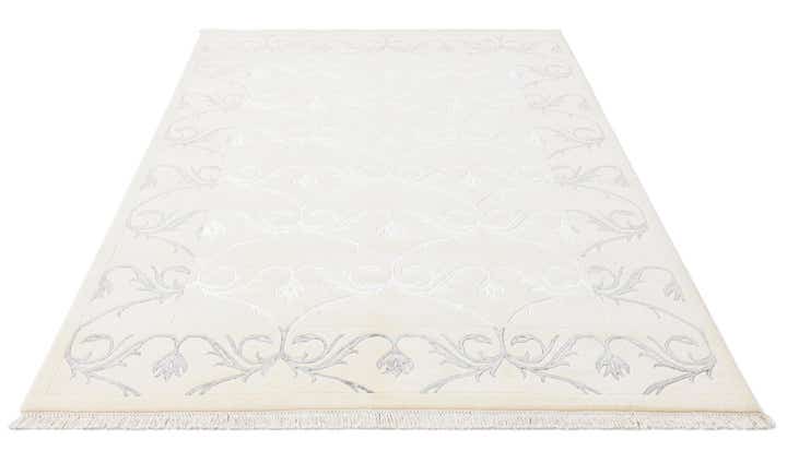 5' 7 x 7' 10 Darya Rug