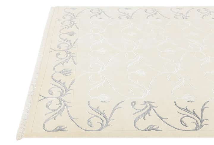 5' 7 x 7' 10 Darya Rug