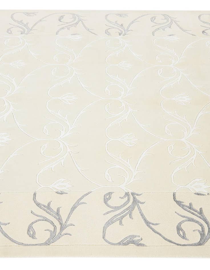 Detail image of 5' 7 x 7' 10 Darya Rug