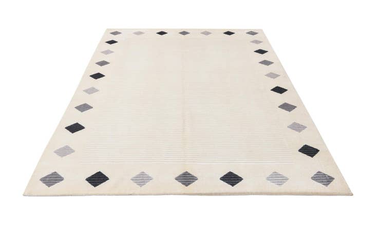 Detail image of 5' 9 x 8' Hand Knotted Darya Wool Rug