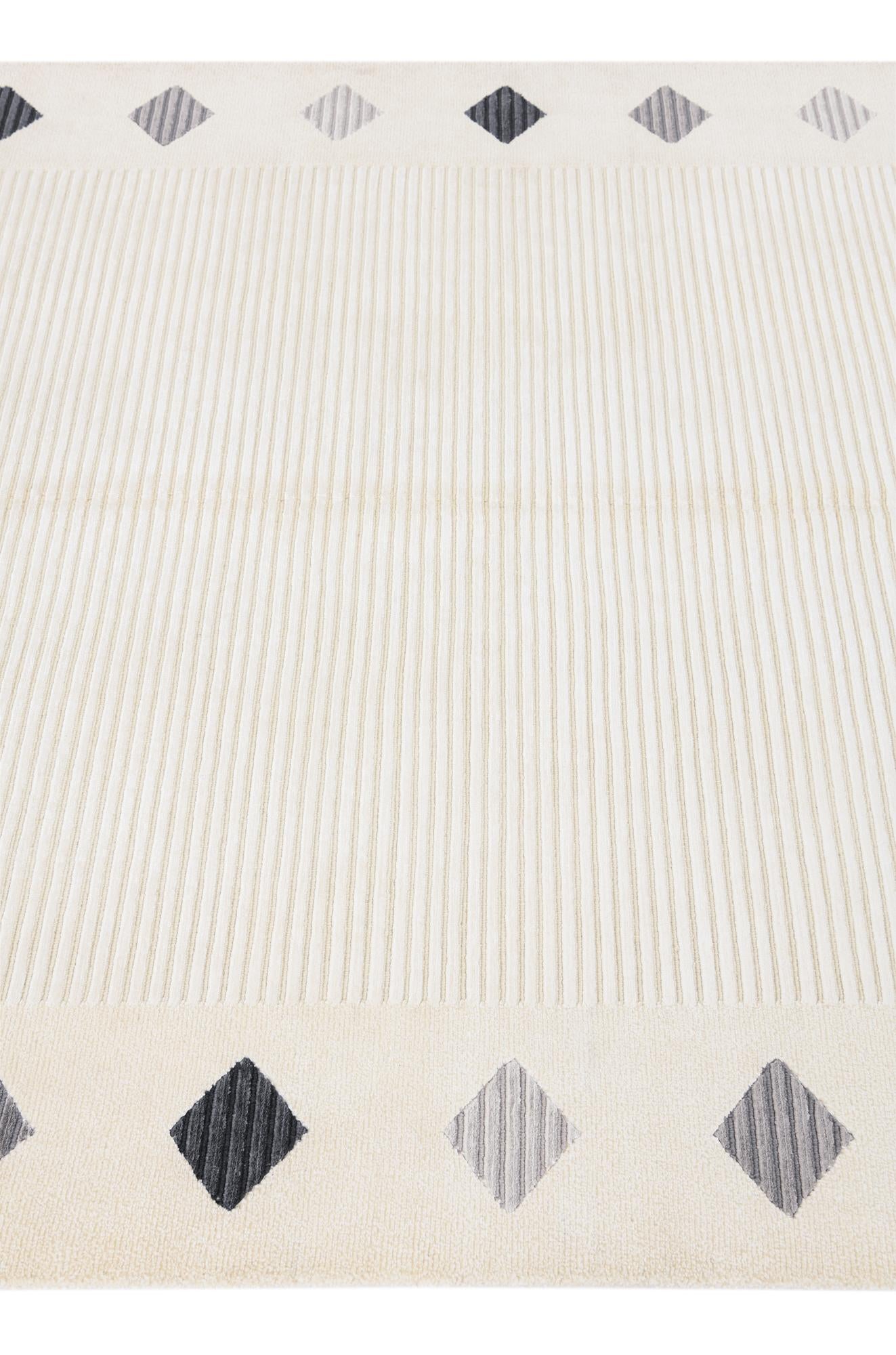 5' 9 x 8' Hand Knotted Darya Wool Rug