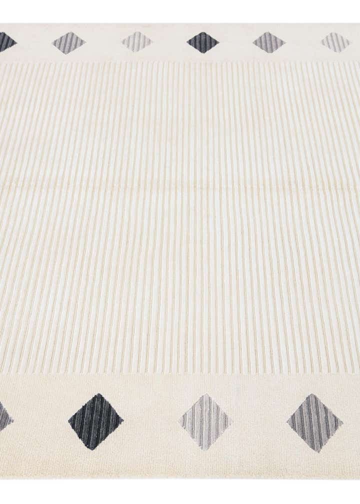 5' 9 x 8' Hand Knotted Darya Wool Rug