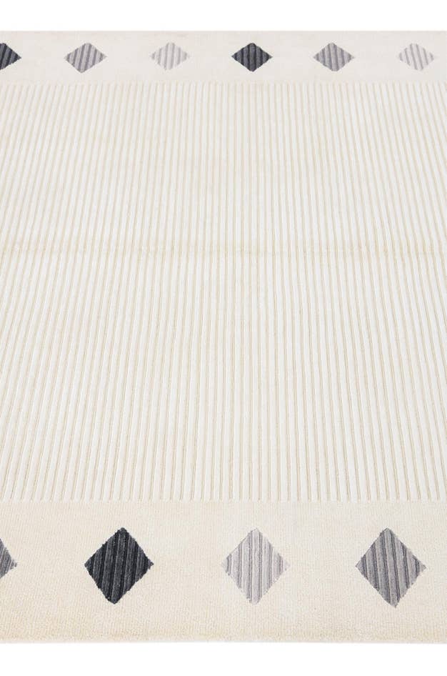 Detail image of 5' 9 x 8' Hand Knotted Darya Wool Rug