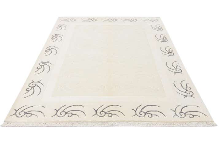 5' 8 x 7' 10 Hand Knotted Darya Wool Rug