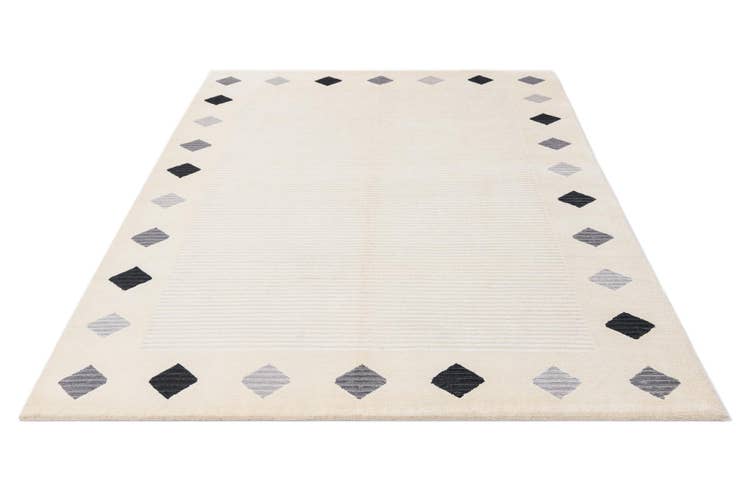 Detail image of 5' 9 x 7' 11 Hand Knotted Darya Wool Rug