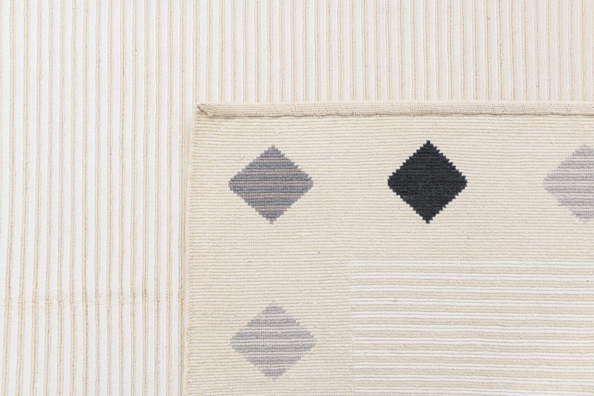 5' 9 x 7' 11 Hand Knotted Darya Wool Rug
