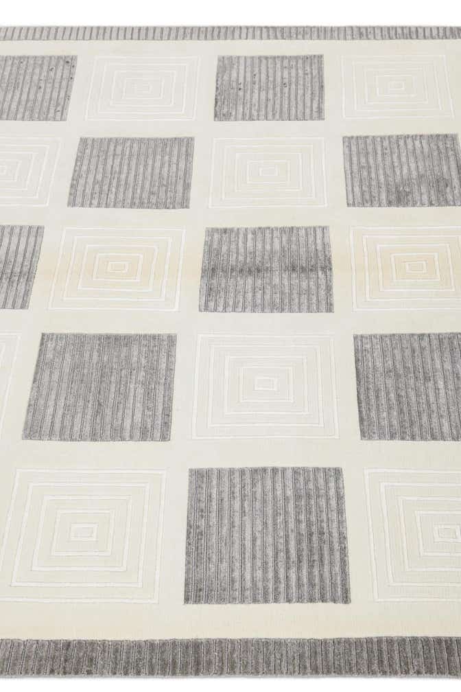 5' 10 x 8' 2 Hand Knotted Darya Wool Rug