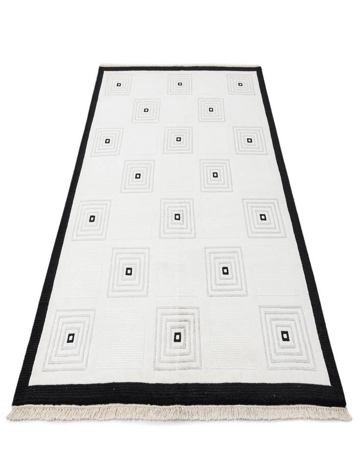 Detail image of 5' 7 x 7' 11  Hand Knotted Darya Wool Rug