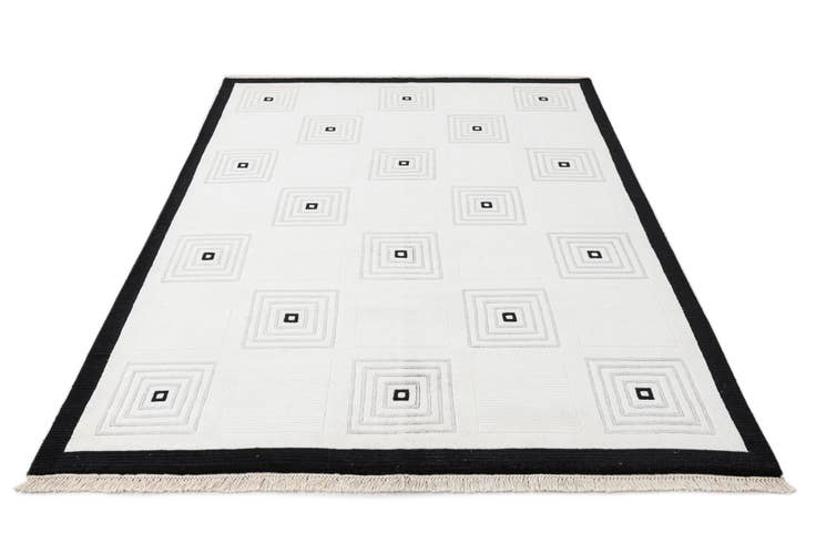 Detail image of 5' 7 x 7' 11 Hand Knotted Darya Wool Rug