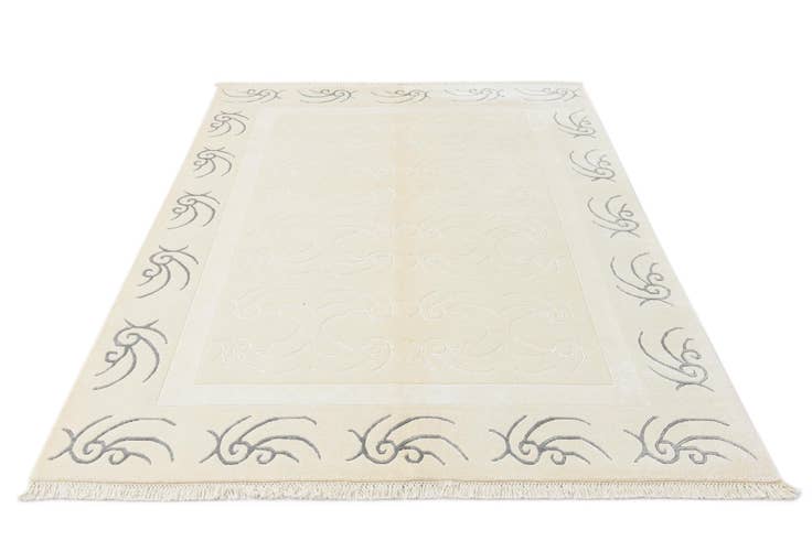 Detail image of 5' 5 x 7' 9 Hand Knotted Darya Wool Rug