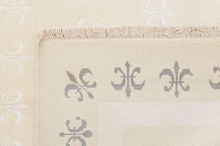 5' 7 x 7' 10 Darya Rug