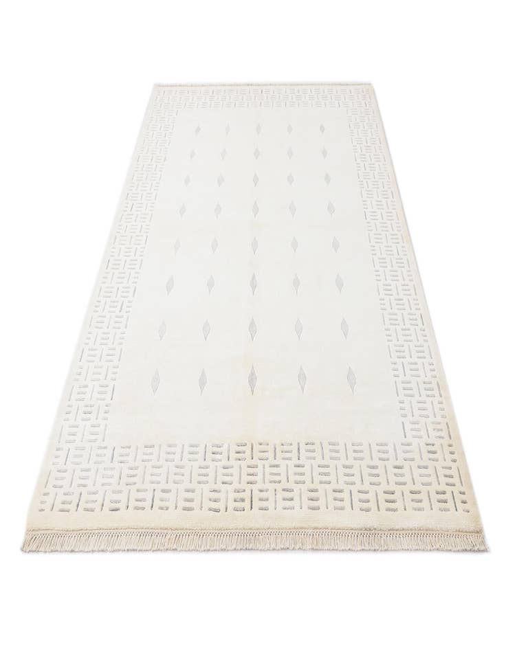 Detail image of 5' 7 x 8' 1 Darya Rug