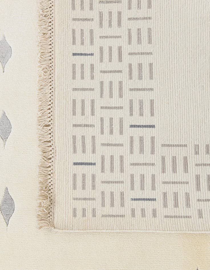 Detail image of 5' 7 x 8' 1 Darya Rug