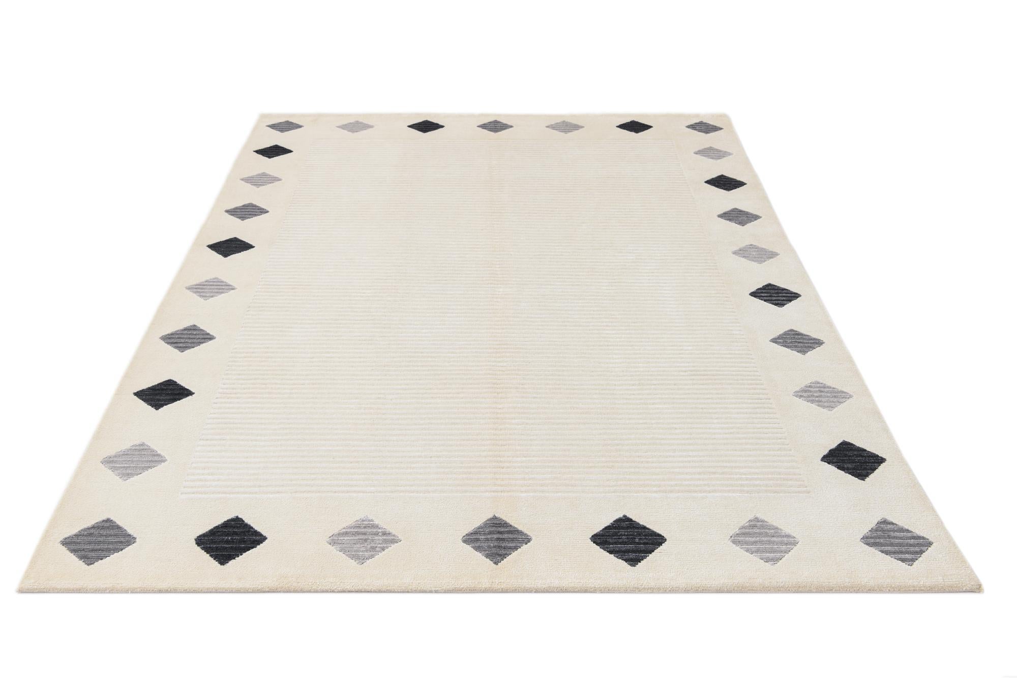 5' 7 x 7' 11 Hand Knotted Darya Wool Rug