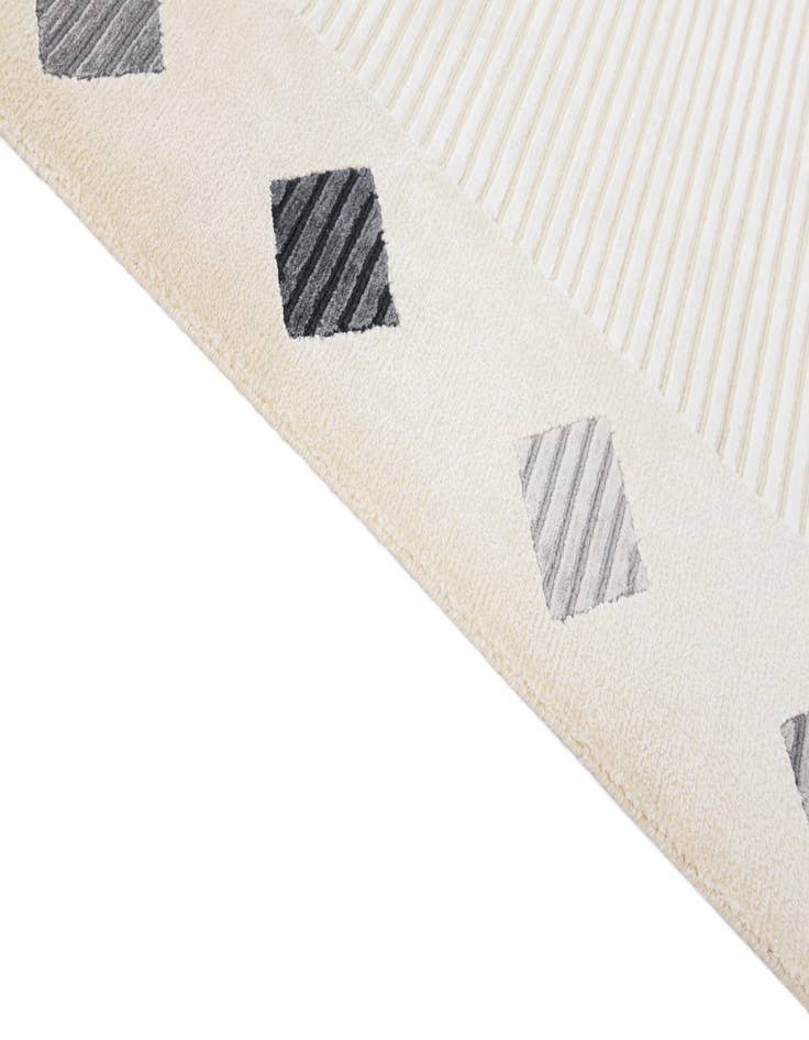 Detail image of 5' 7 x 7' 11  Hand Knotted Darya Wool Rug