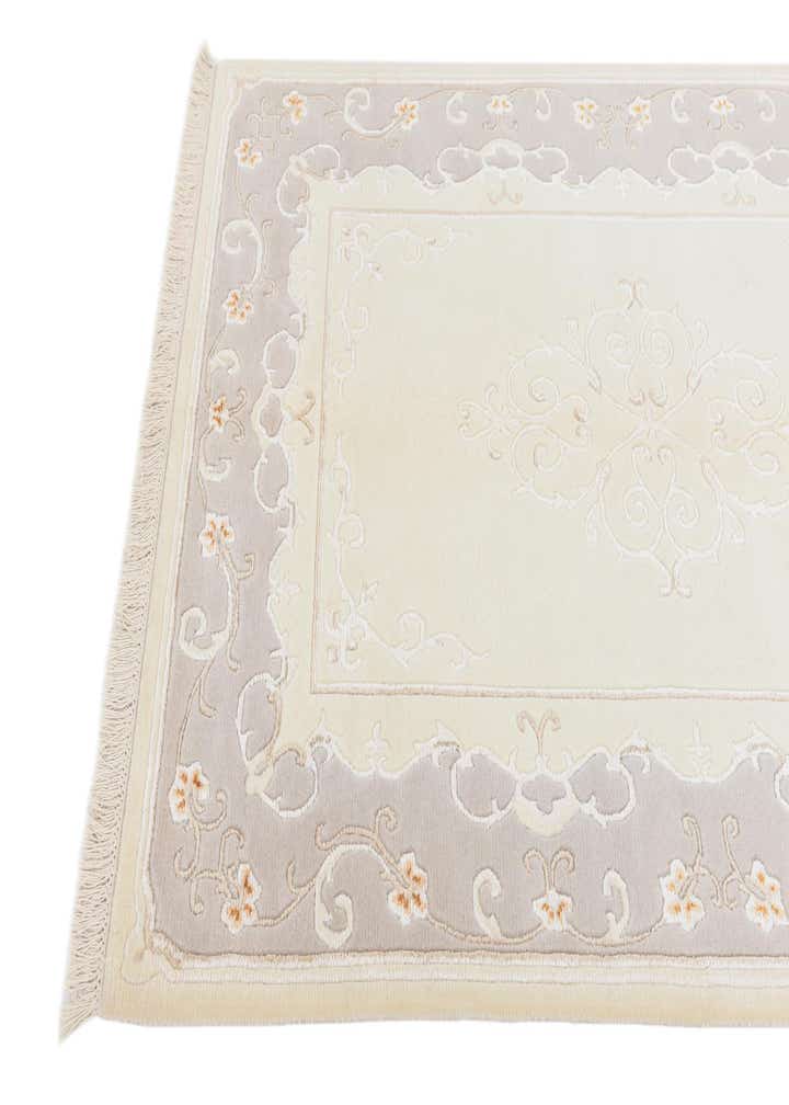 3' 11 x 5' 11 Hand Knotted Darya Wool Rug