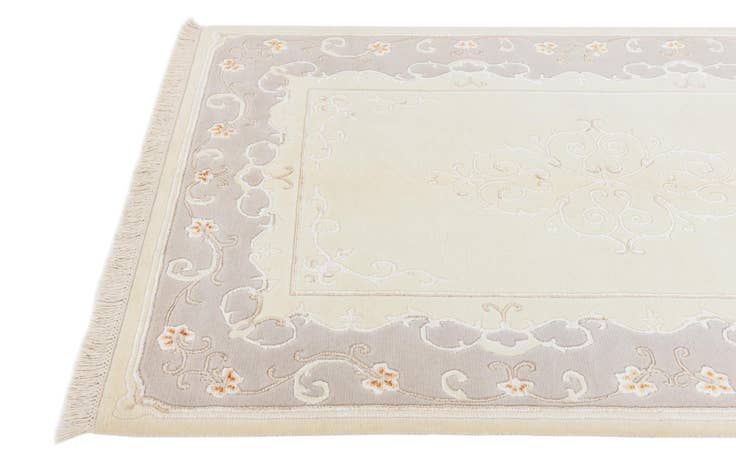 Detail image of 3' 11 x 5' 11 Hand Knotted Darya Wool Rug