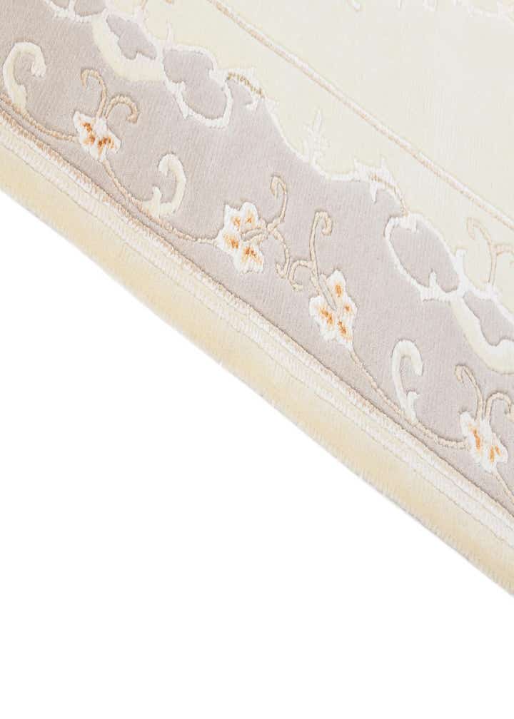 3' 11 x 5' 11 Hand Knotted Darya Wool Rug