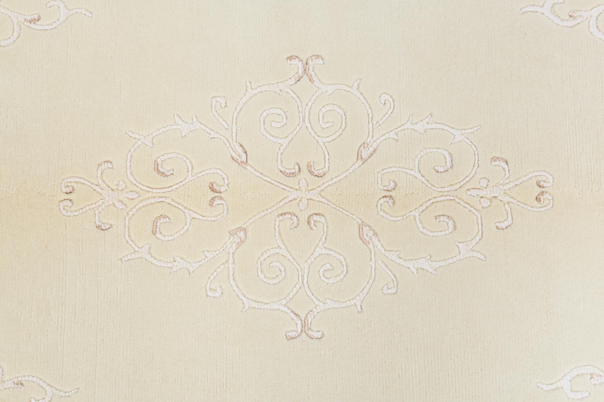 3' 11 x 5' 11 Hand Knotted Darya Wool Rug