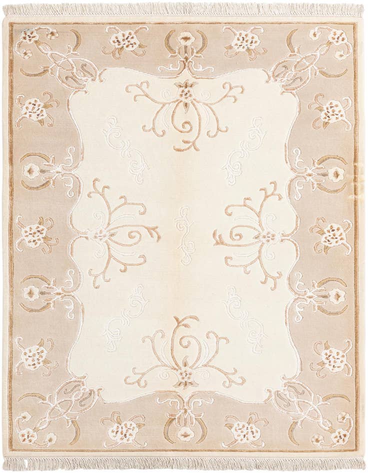 Detail image of 4' 1 x 6' 2 Hand Knotted Darya Rug