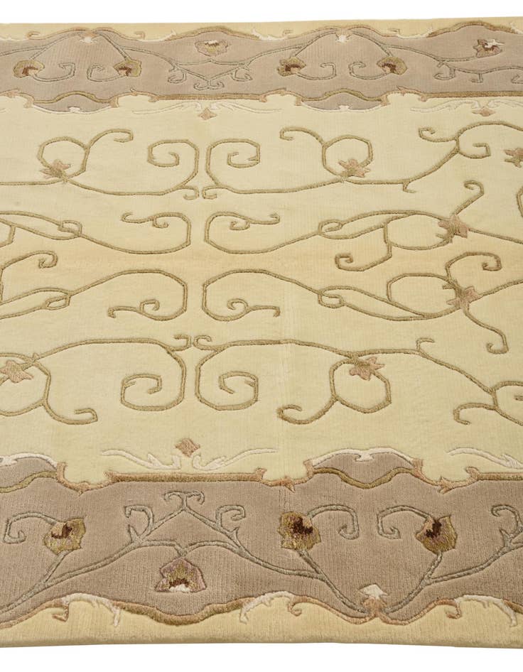 Detail image of 4' 2 x 5' 11 Hand Knotted Darya Rug