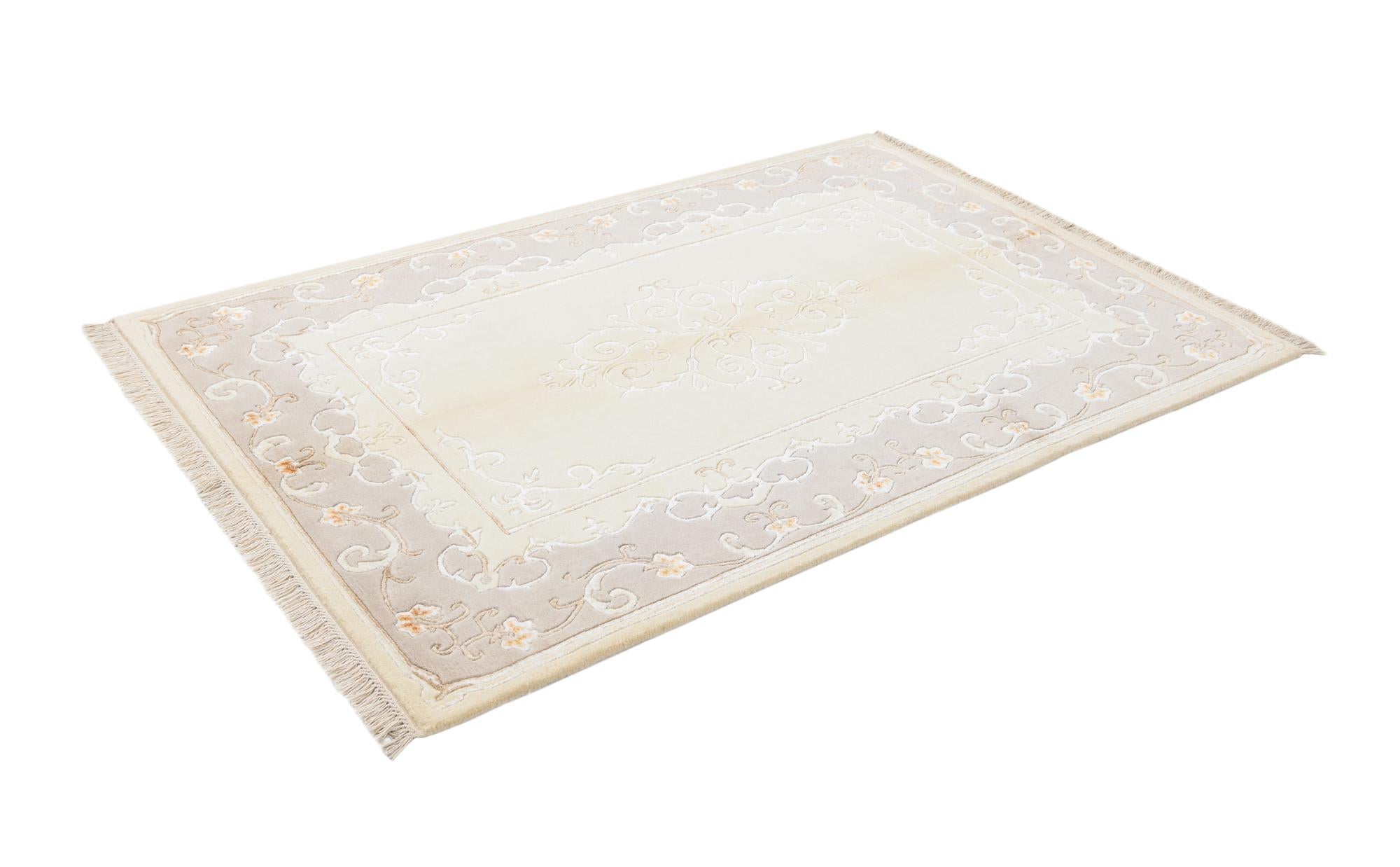 4' 1 x 6' Hand Knotted Darya Wool Rug