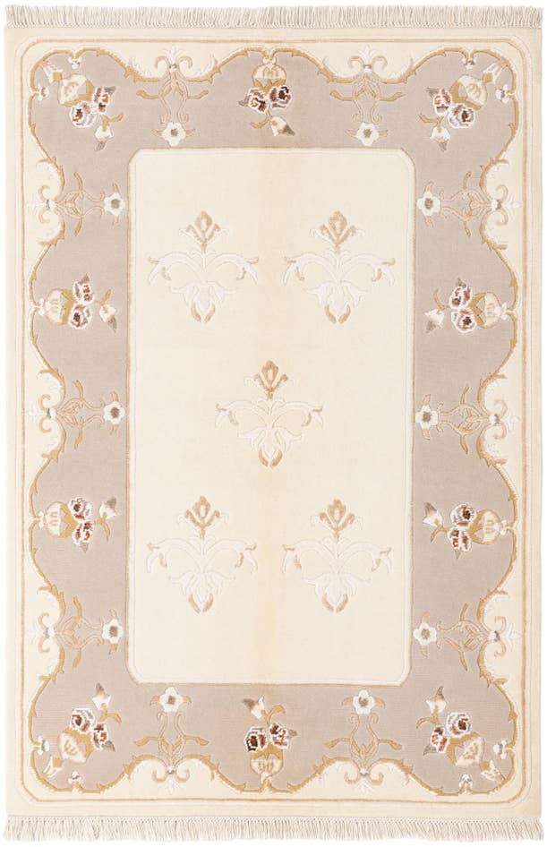 Detail image of 4' x 6' Hand Knotted Darya Wool Rug