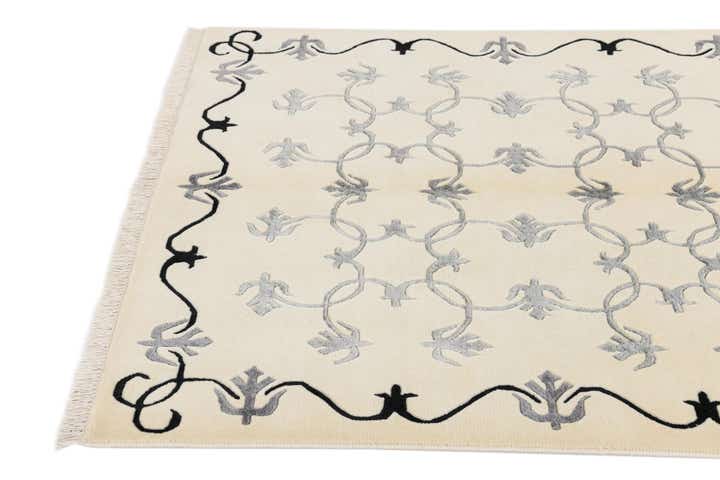 4' x 5' 11 Hand Knotted Darya Wool Rug