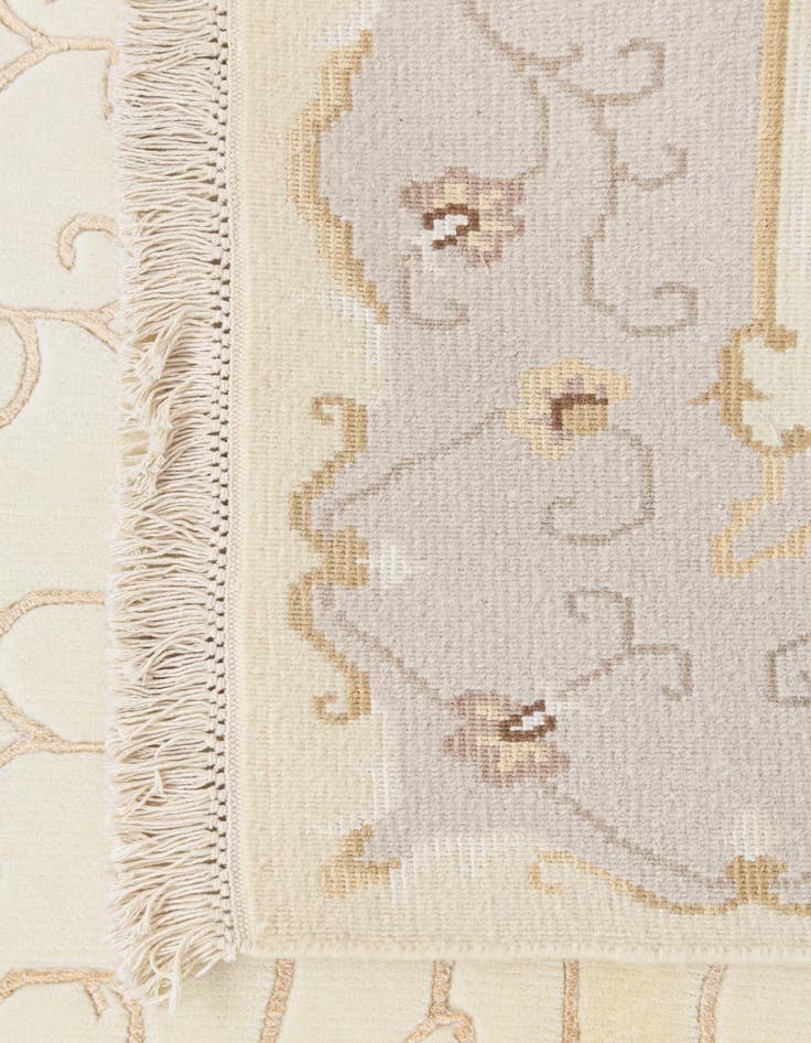 Detail image of 4' x 6' 1  Hand Knotted Darya Wool Rug
