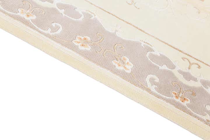 4' x 5' 10 Hand Knotted Darya Wool Rug