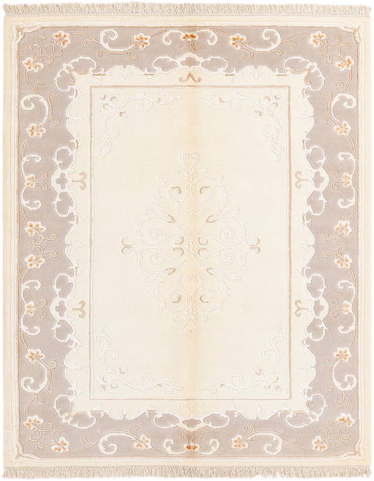 Detail image of 4' x 5' 10 Hand Knotted Darya Wool Rug
