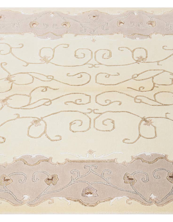 Detail image of 4' 1 x 5' 11 Hand Knotted Darya Wool Rug