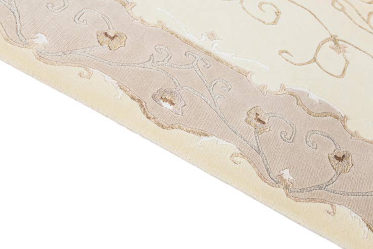 Detail image of 4' 1 x 5' 11 Hand Knotted Darya Wool Rug
