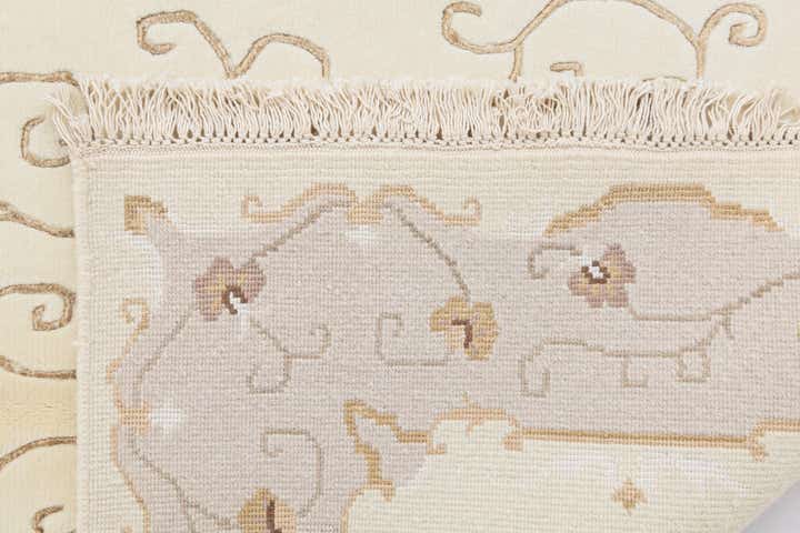 4' 1 x 5' 11 Hand Knotted Darya Wool Rug
