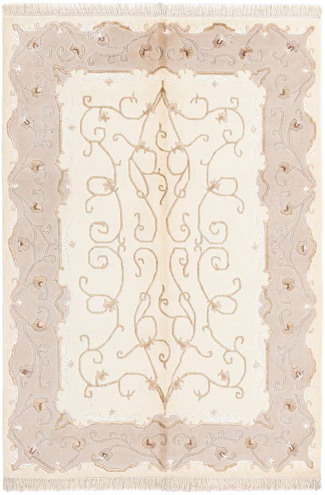 4' 1 x 5' 11 Hand Knotted Darya Wool Rug