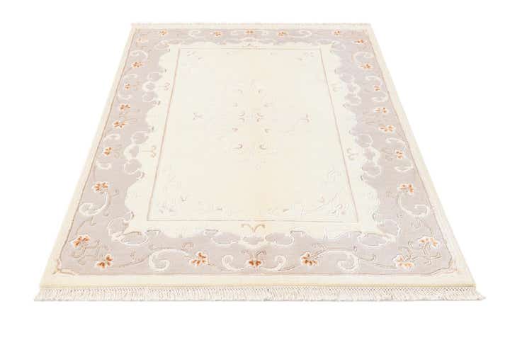 3' 11 x 5' 11 Hand Knotted Darya Wool Rug