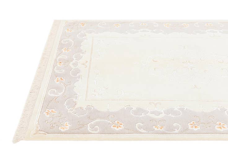 Detail image of 3' 11 x 5' 11 Hand Knotted Darya Wool Rug