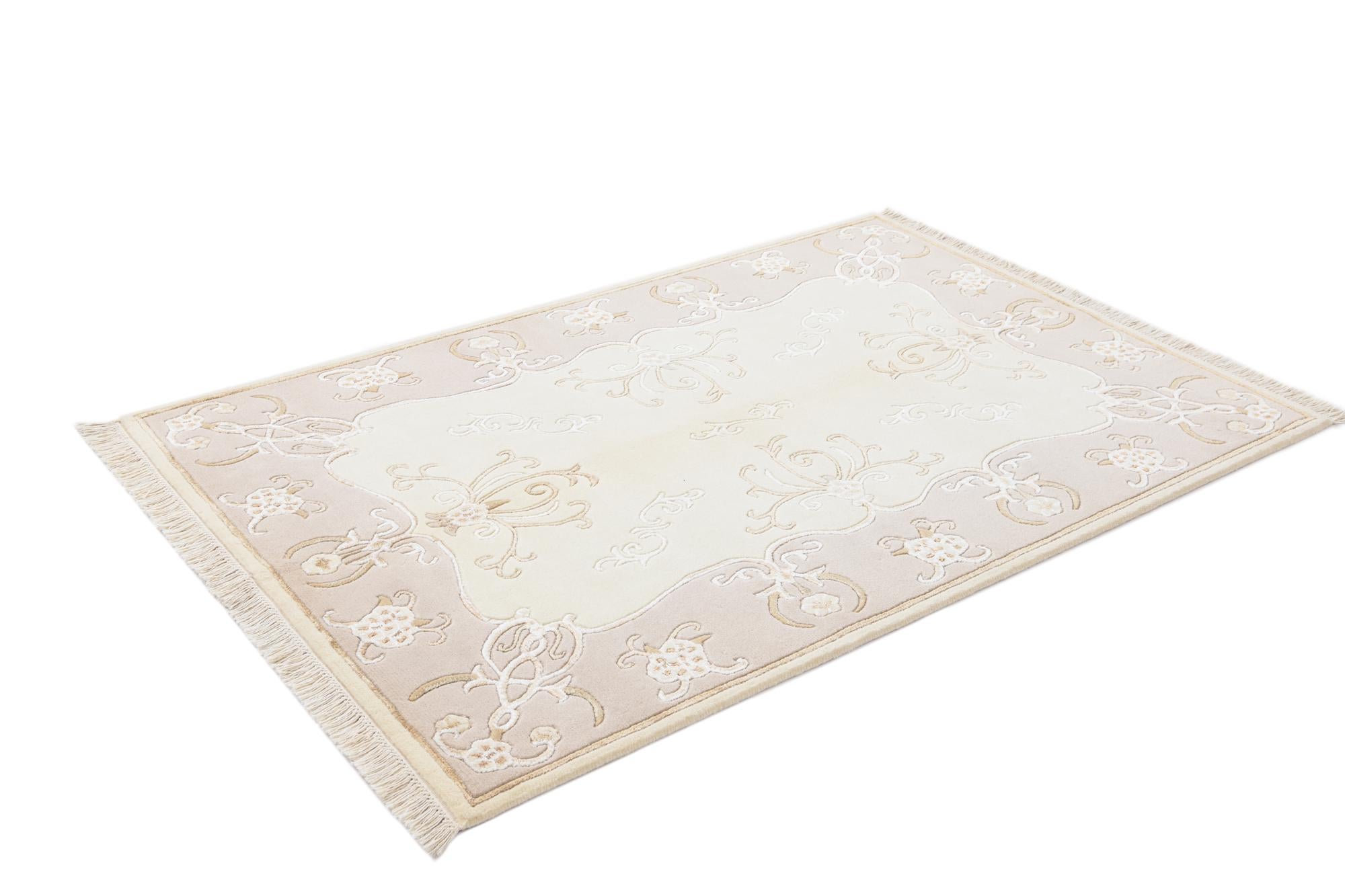 3' 11 x 5' 11 Hand Knotted Darya Wool Rug
