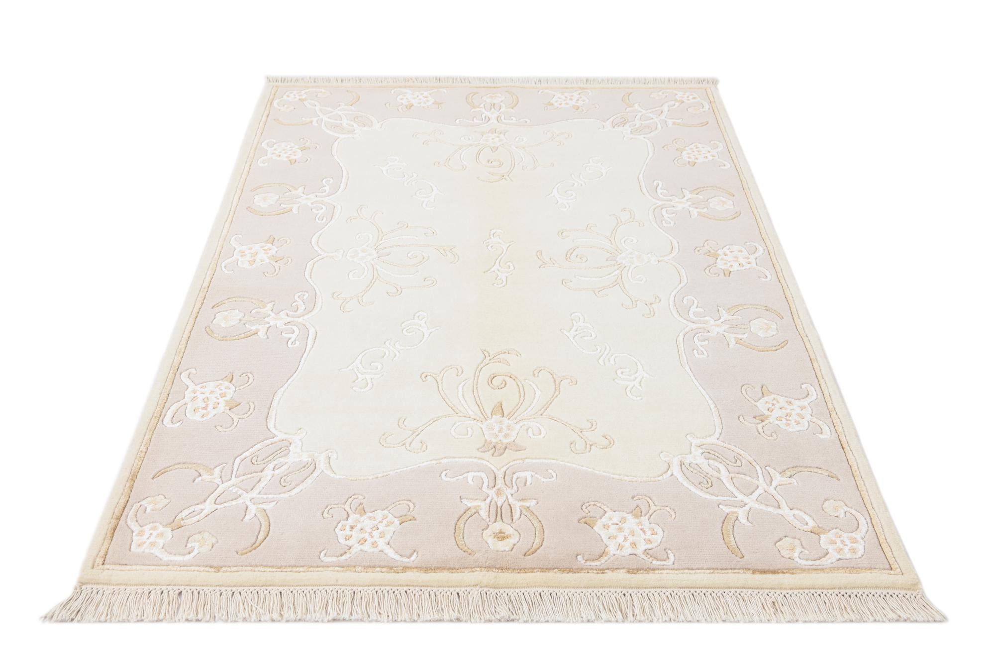 3' 11 x 5' 11 Hand Knotted Darya Wool Rug