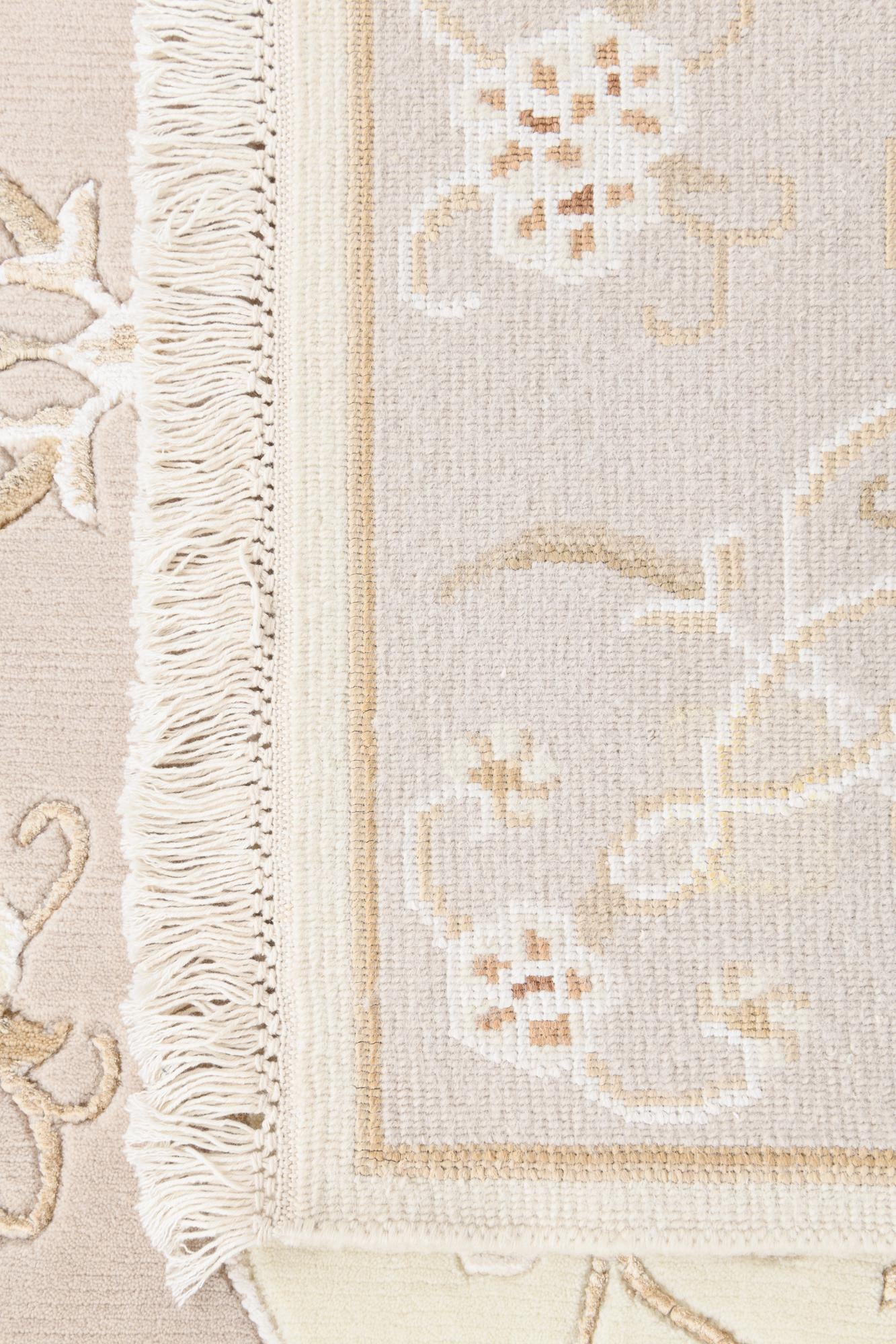 3' 11 x 5' 11 Hand Knotted Darya Wool Rug
