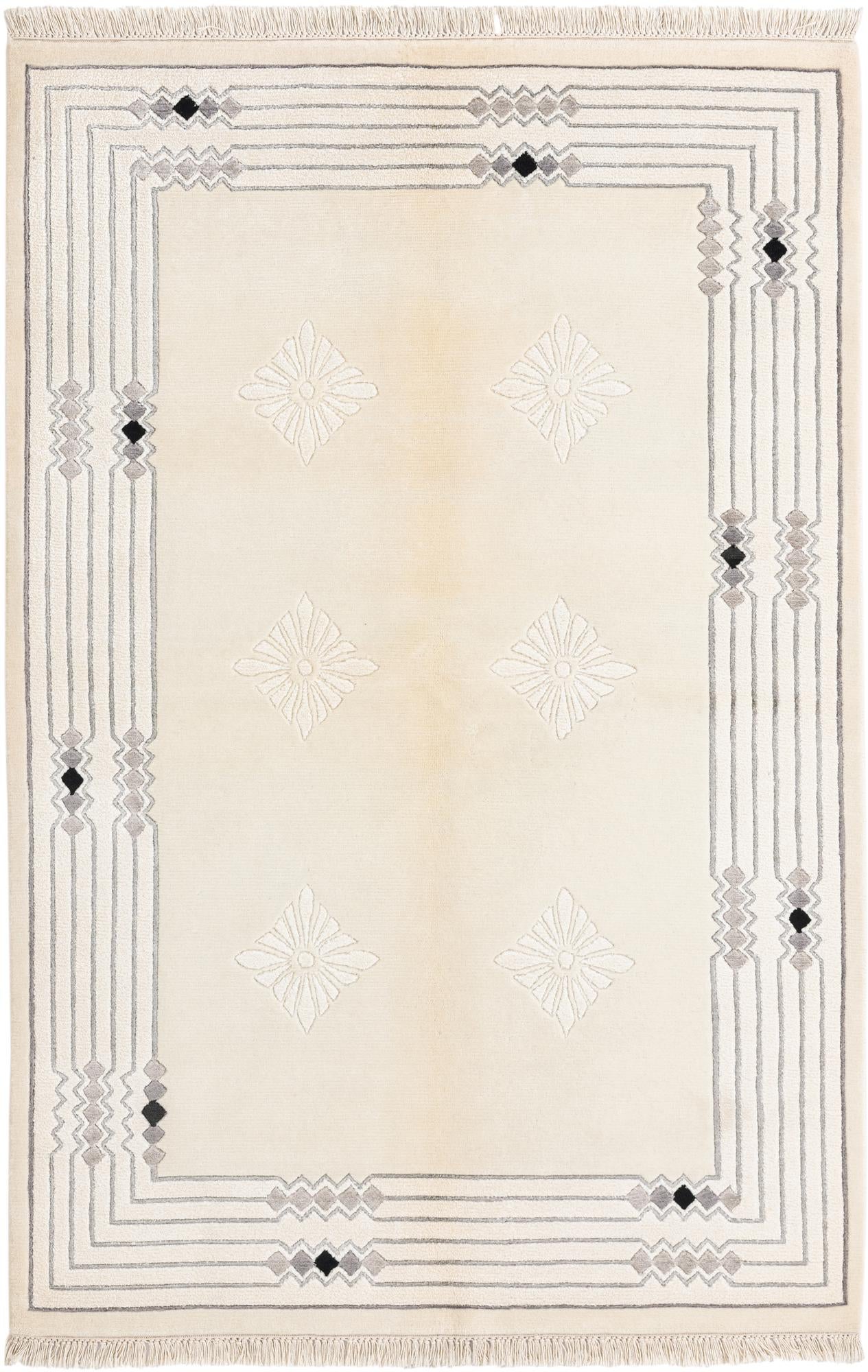 3' 11 x 5' 11 Hand Knotted Darya Wool Rug