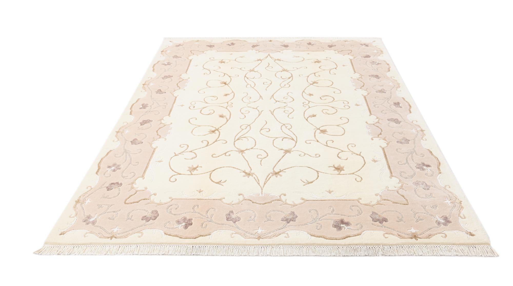 5' 7 x 7' 9 Hand Knotted Darya Wool Rug