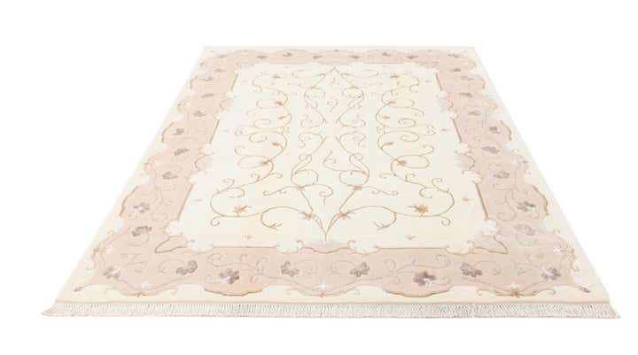 5' 7 x 7' 9 Hand Knotted Darya Wool Rug