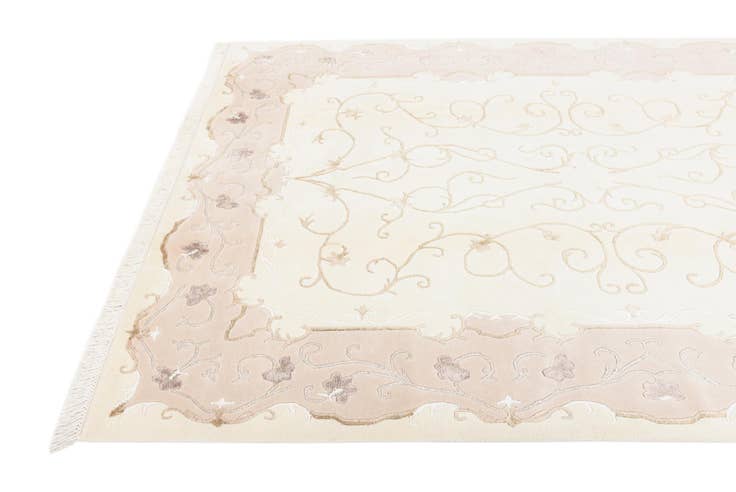 Detail image of 5' 7 x 7' 9 Hand Knotted Darya Wool Rug