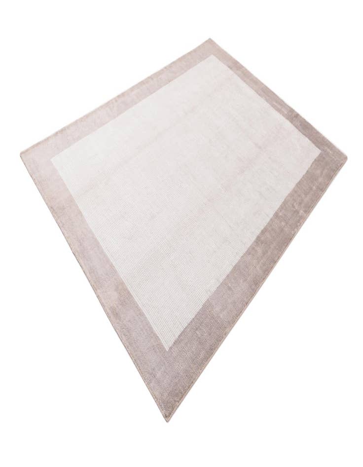 Detail image of 5' 7 x 8'  Hand Knotted Darya Wool Rug