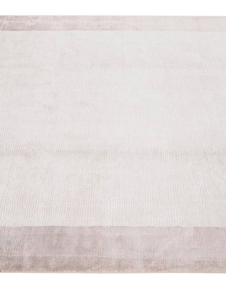 Detail image of 5' 7 x 8'  Hand Knotted Darya Wool Rug