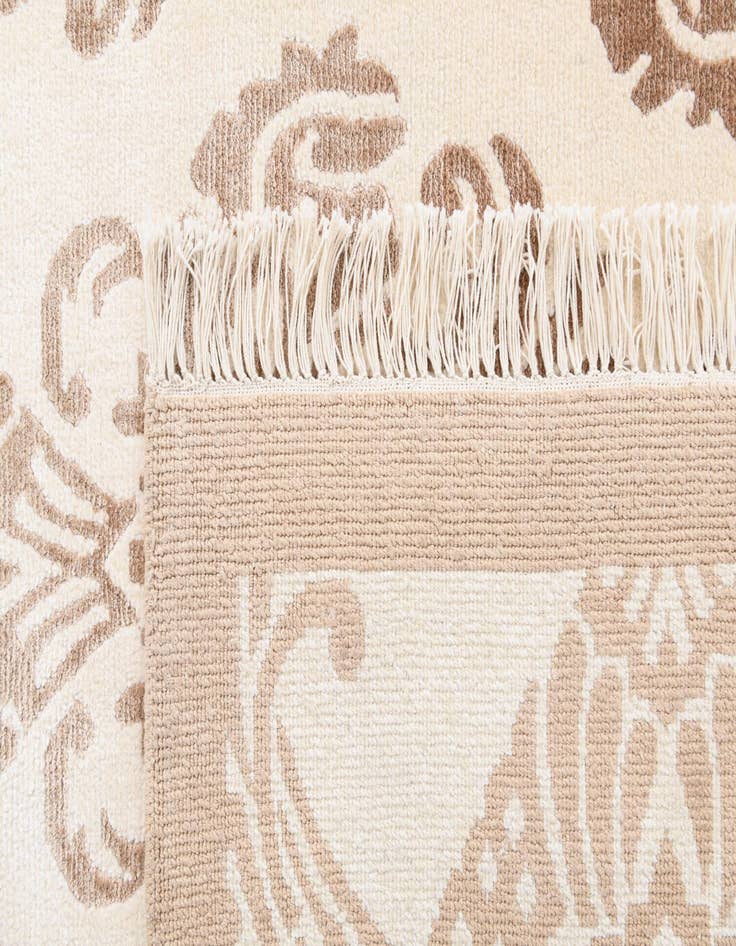 Detail image of 5' 10 x 7' 10  Hand Knotted Darya Wool Rug