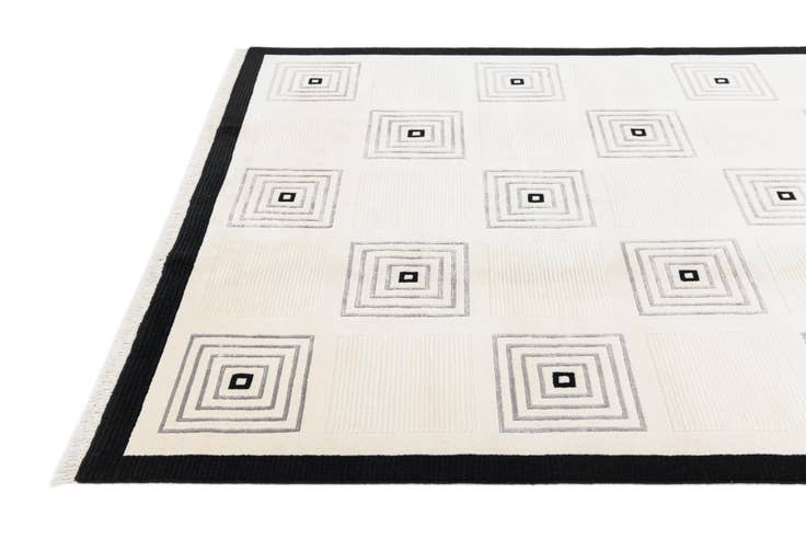 Detail image of 5' 6 x 7' 10 Hand Knotted Darya Wool Rug