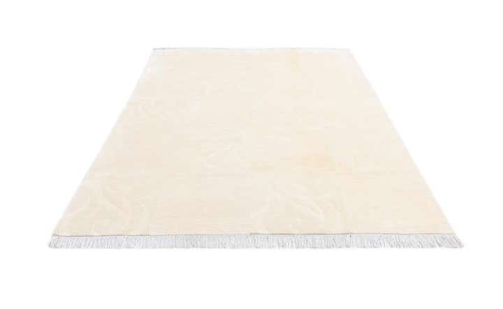 5' 9 x 7' 10 Hand Knotted Darya Wool Rug